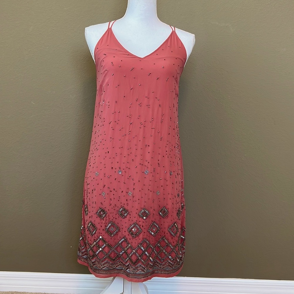 White House Black Market pink dress, never worn but tags removed size xs